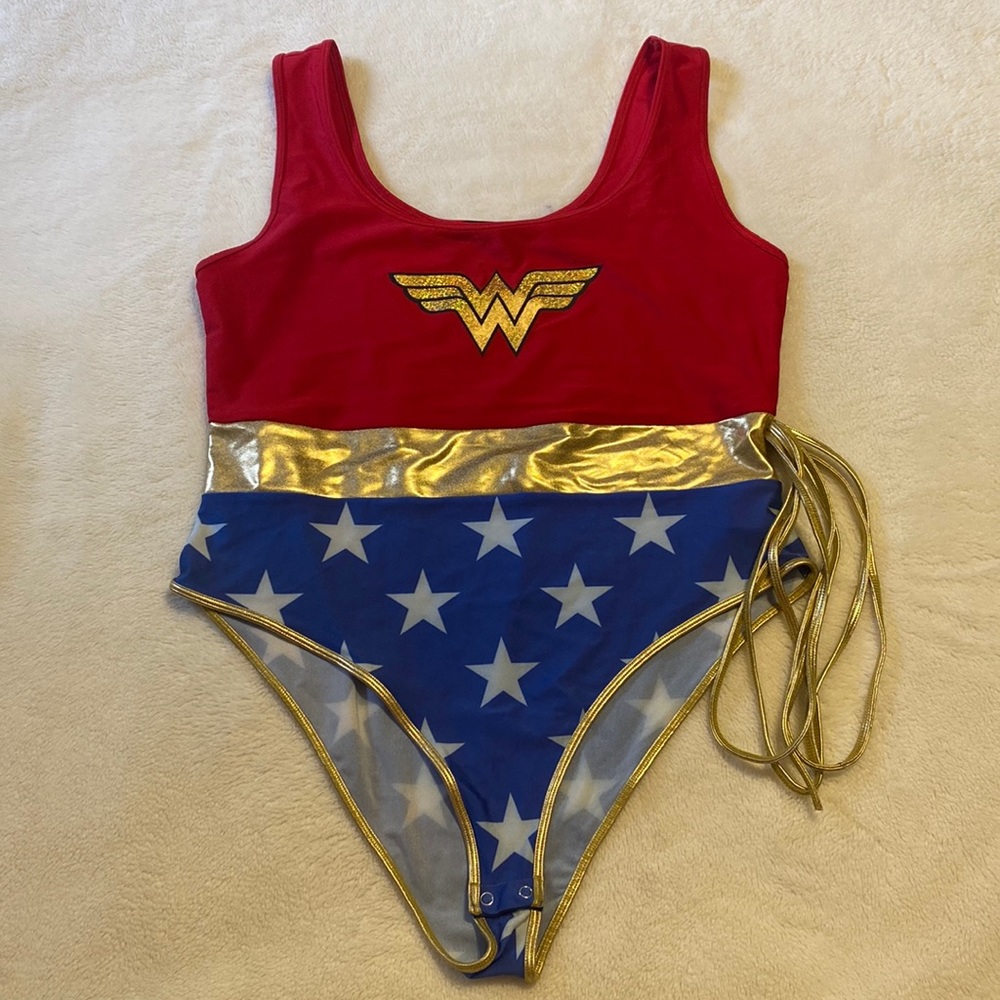 Forever 21 Dc Wonder Woman collection